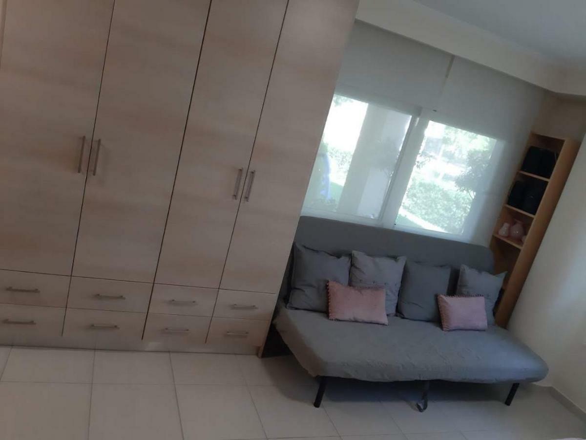 Perfect Location Apartment *